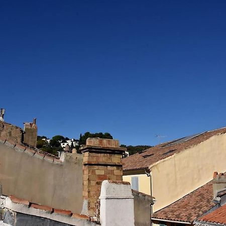 Lovely Flat In The Heart Of The Medieval City Hyeres Luaran gambar