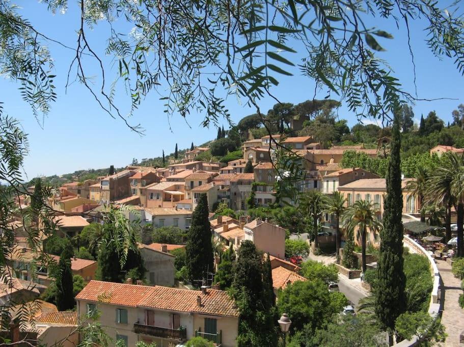 Lovely Flat In The Heart Of The Medieval City Hyeres Luaran gambar